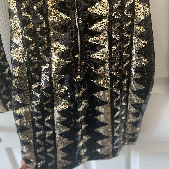 Sequence Dress W/ front Slits - Picture 10 of 12